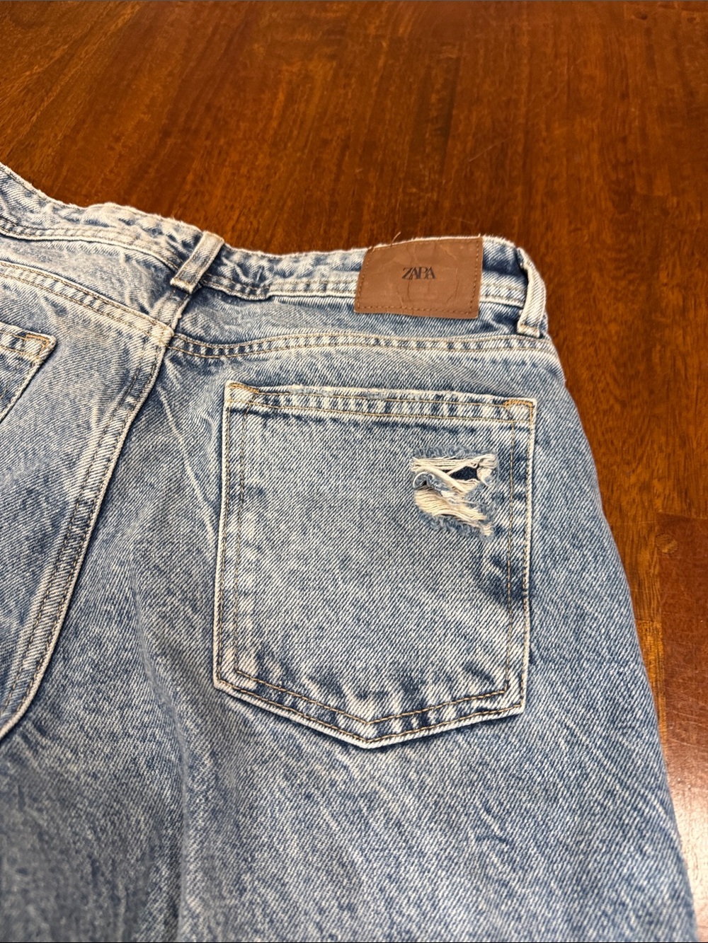 Zara Slightly High Rise Distressed Ripped Jeans size 4 - Picture 12 of 13